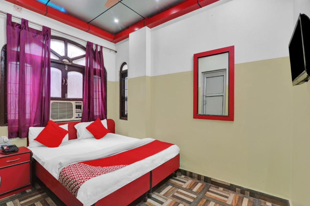 Oyo 82407 K Shree Guest House Варанасі Екстер'єр фото